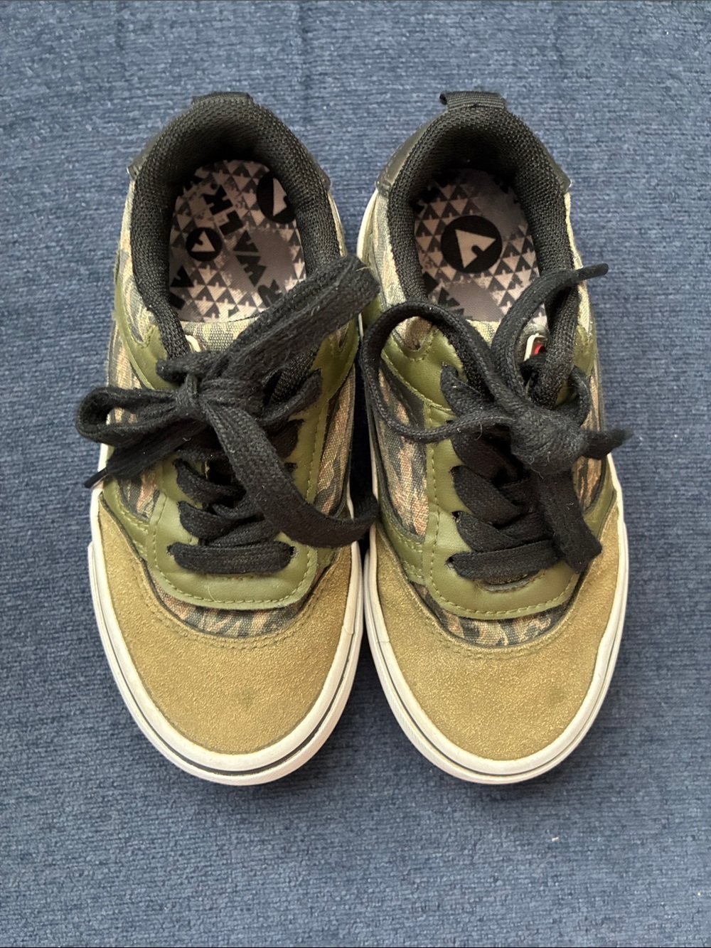 🍎5/$20 Airwalk Olive Green Camo Lace-Up Sneakers